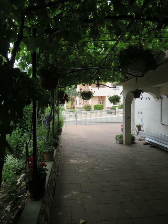 Apartments Casper Novi Vinodolski Exterior foto